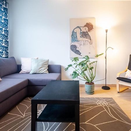 Flat With Balcony Near Bull Statue In Kadikoy Apartment Istanbul Bagian luar foto